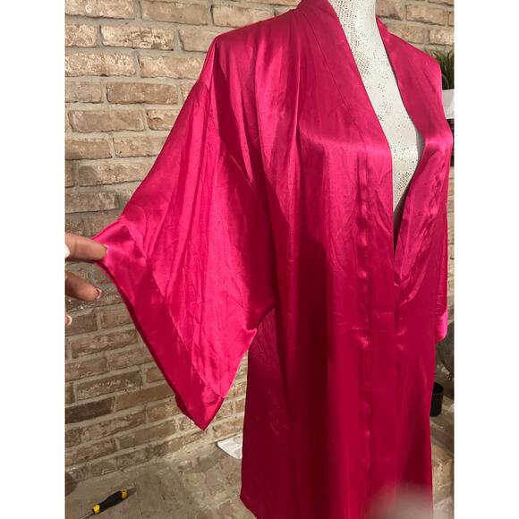 Victorias Secret magenta silk robe! 🔥 - Picture 2 of 5
